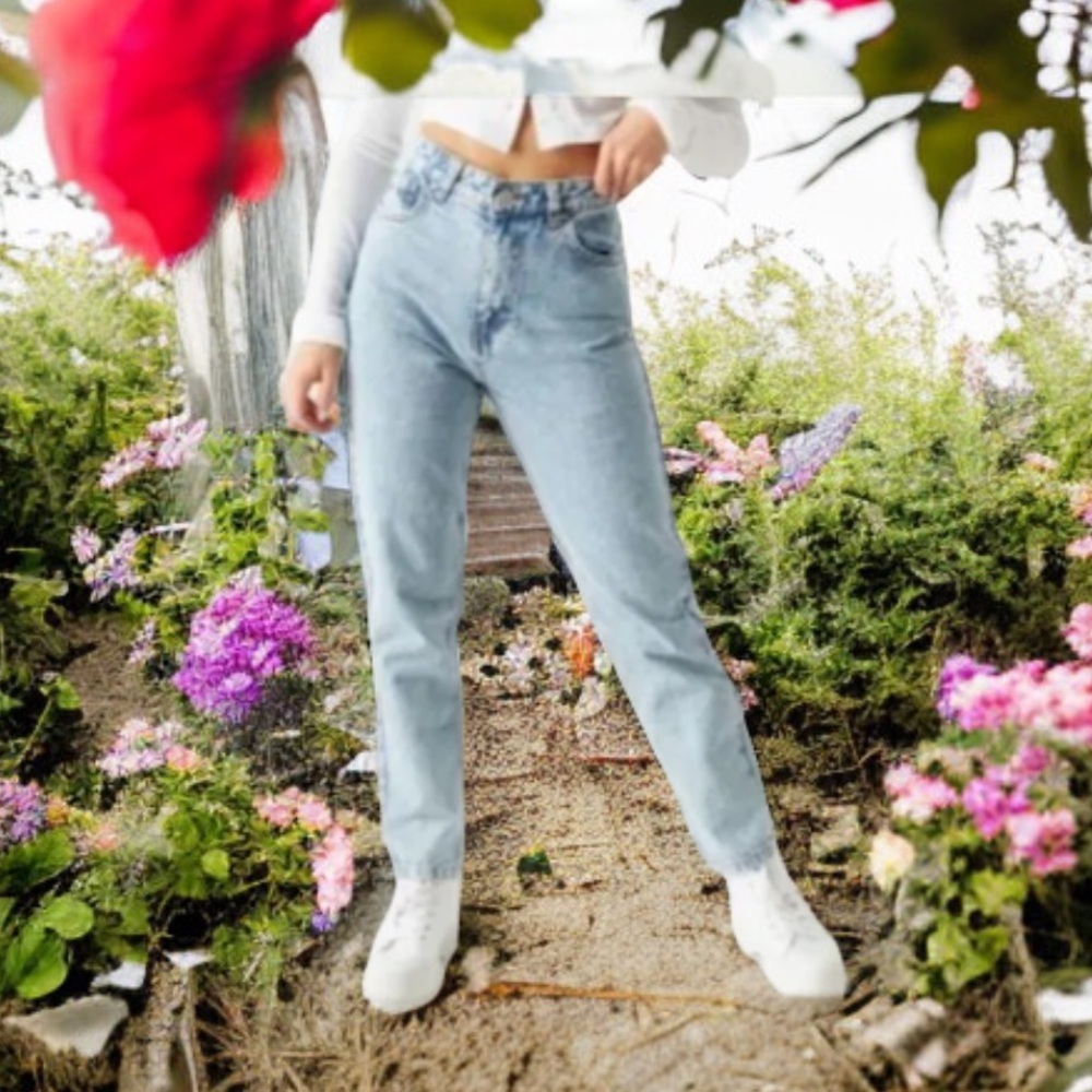 Refuge Mom Jean -Light Wash -like new !-Sz 7 🙌💙